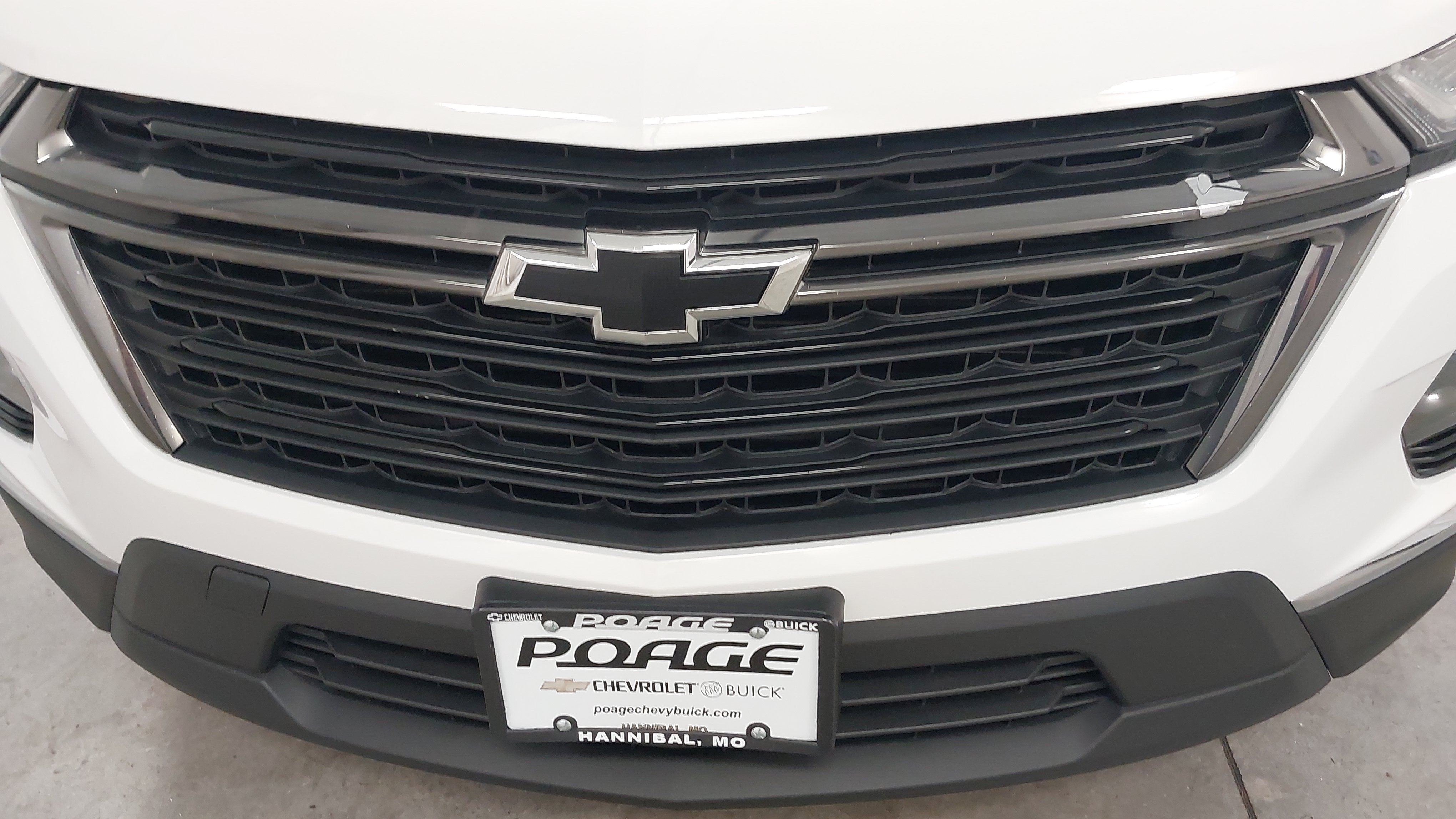 Used 2023 Chevrolet Traverse LT w/ Midnight/Sport Edition FWD image 31