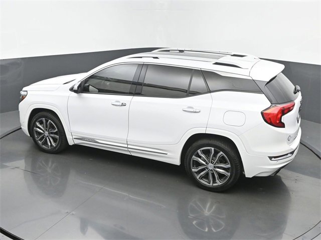 Used 2019 GMC Terrain Denali w/ Advanced Safety Package image 40