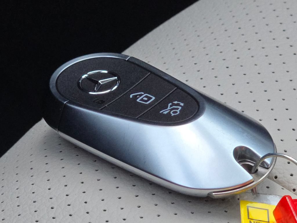 New 2026 Mercedes-Benz E 450 4MATIC Sedan image 39