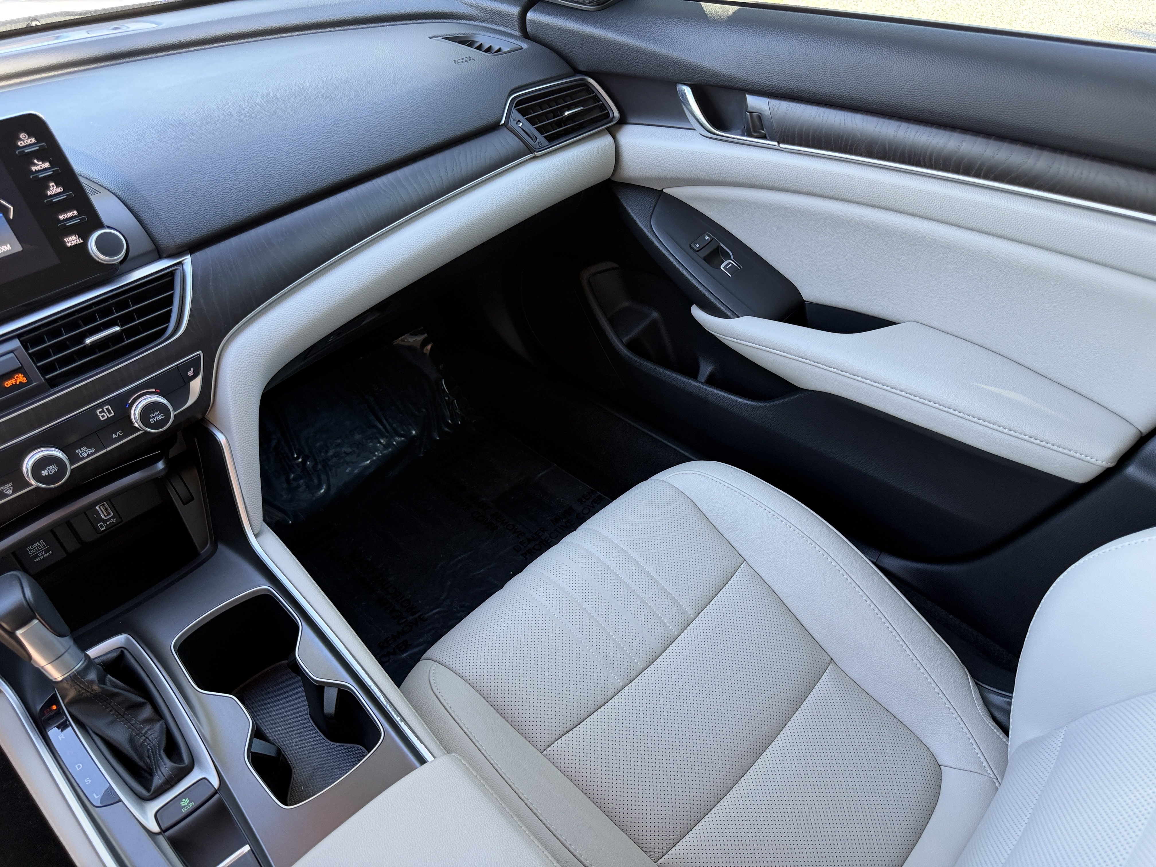 Used 2020 Honda Accord EX-L image 16
