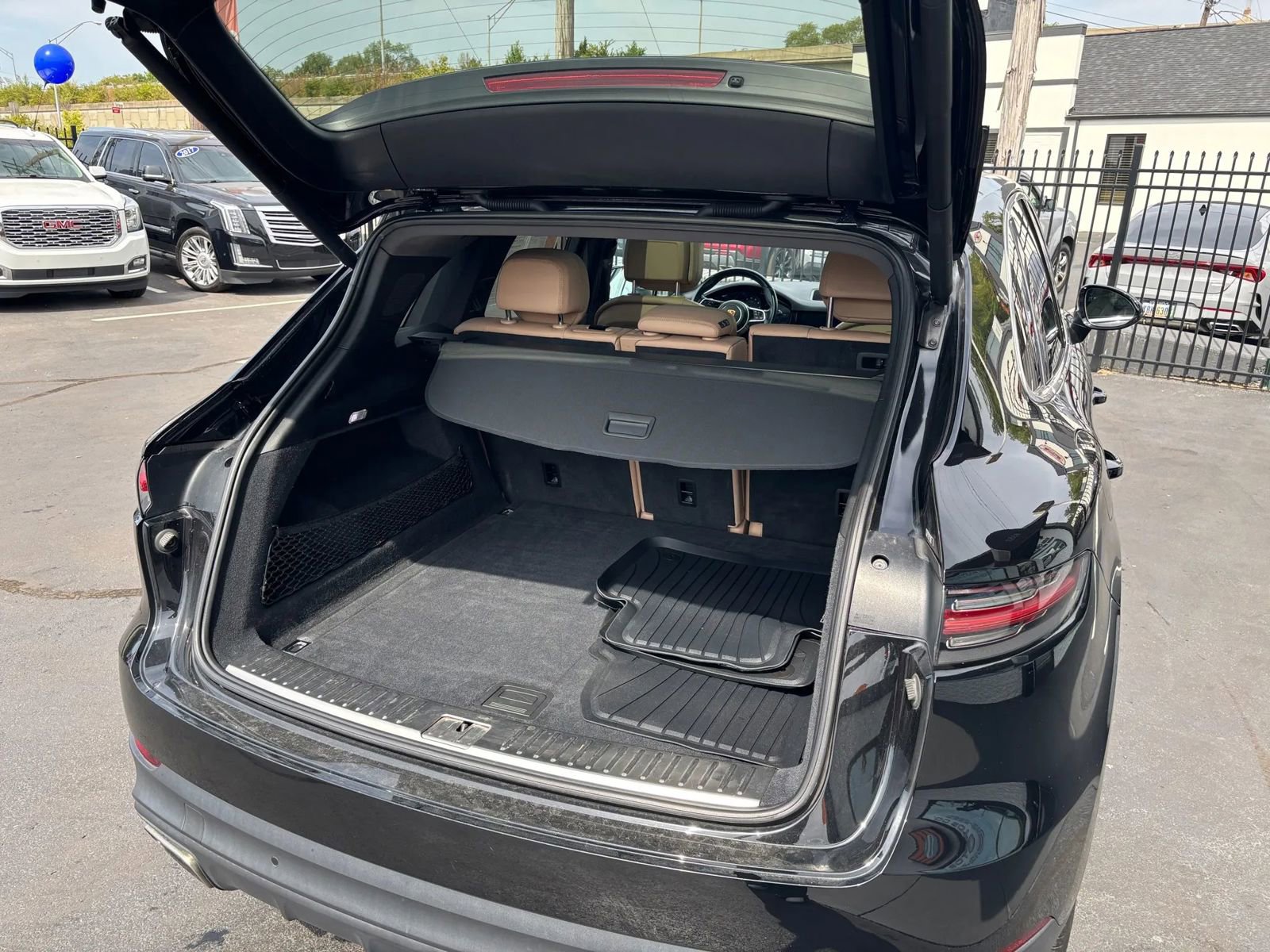 Used 2019 Porsche Cayenne image 26