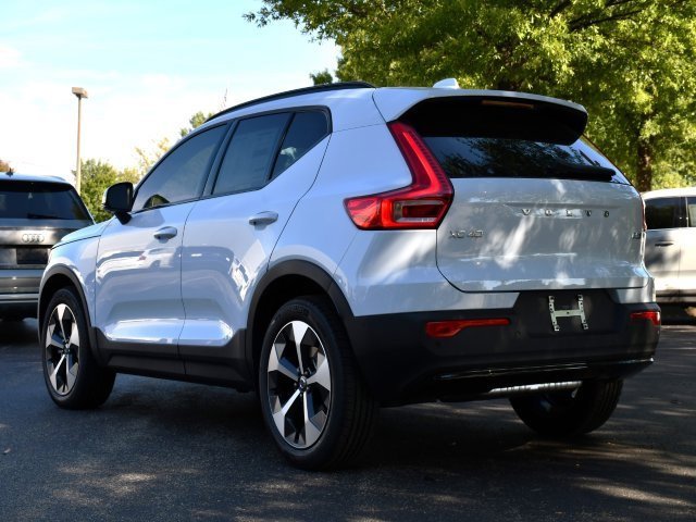 New 2026 Volvo XC40 B5 Plus w/ Protection Package Premier image 5