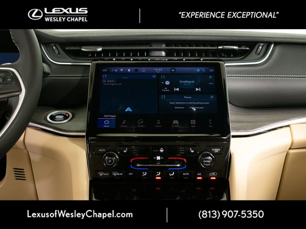 Used 2024 Jeep Grand Cherokee L Limited w/ Black Appearance Package RWD image 29
