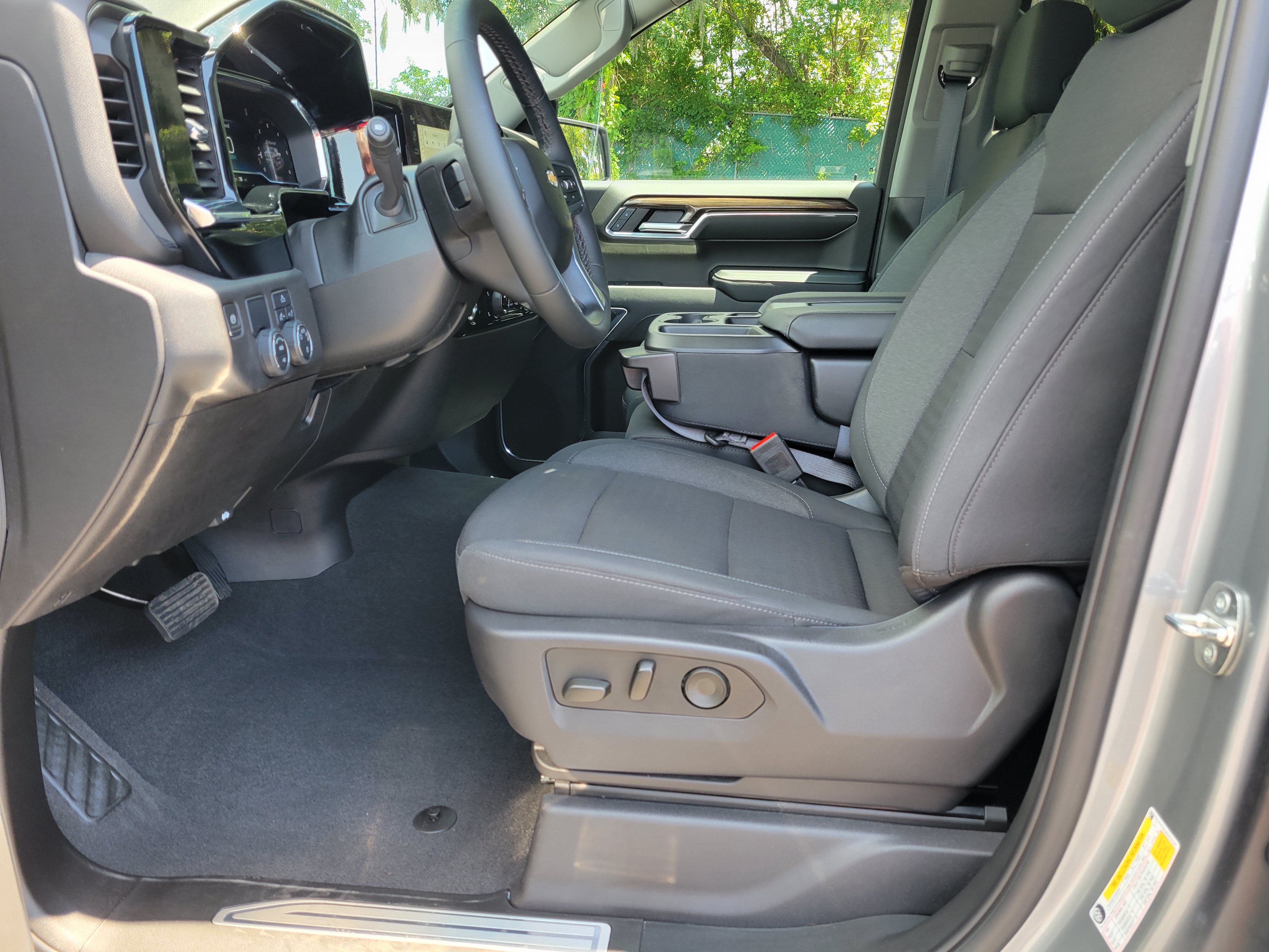 Certified 2024 Chevrolet Silverado 1500 LT w/ Protection Package RWD image 33