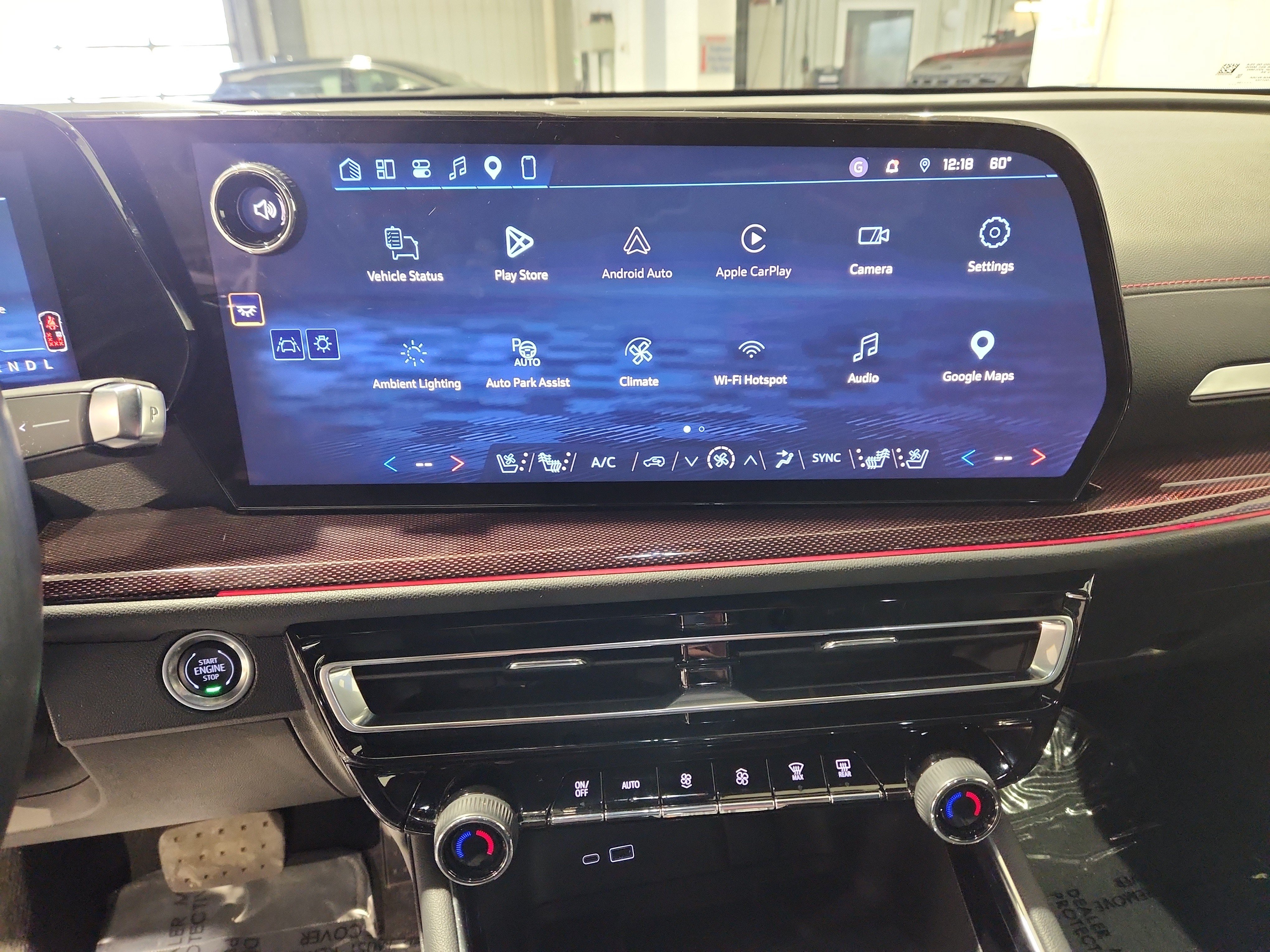 Certified 2024 Chevrolet Traverse RS w/ LPO, Floor Liner Package AWD/4WD image 8