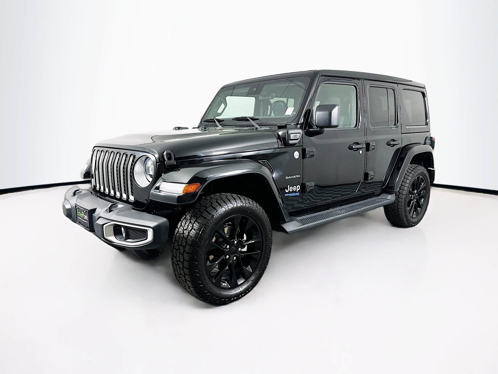 Used 2021 Jeep Wrangler Sahara w/ Cold Weather Group image 3