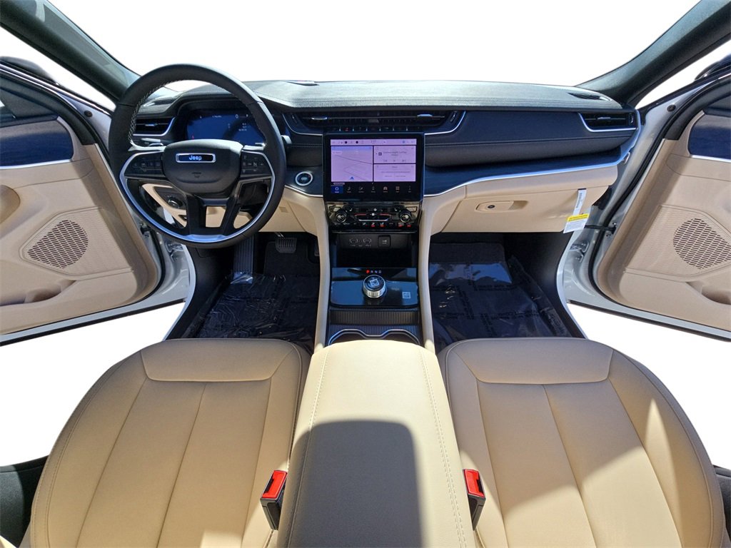 New 2025 Jeep Grand Cherokee Limited image 9