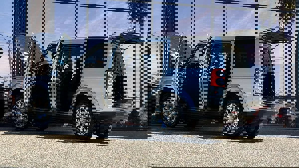 Used 2011 Land Rover LR4 HSE LUX image 30