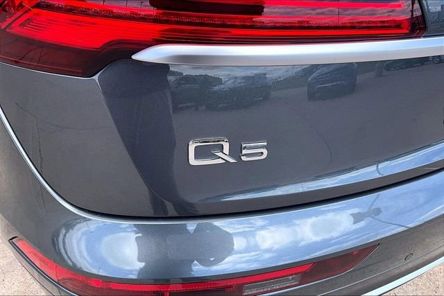 Used 2023 Audi Q5 e Premium Plus w/ Premium Plus Package AWD/4WD image 33