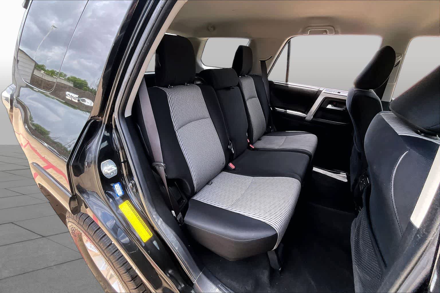 Used 2015 Toyota 4Runner SR5 RWD image 21
