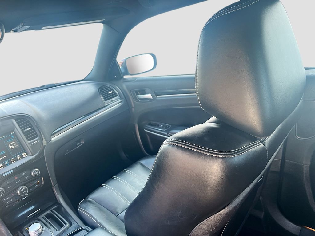 Used 2022 Chrysler 300 S image 25