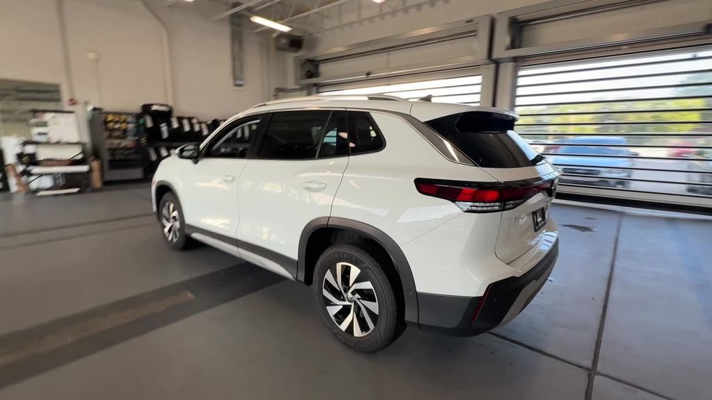 Certified 2025 Volkswagen Tiguan S AWD/4WD image 9