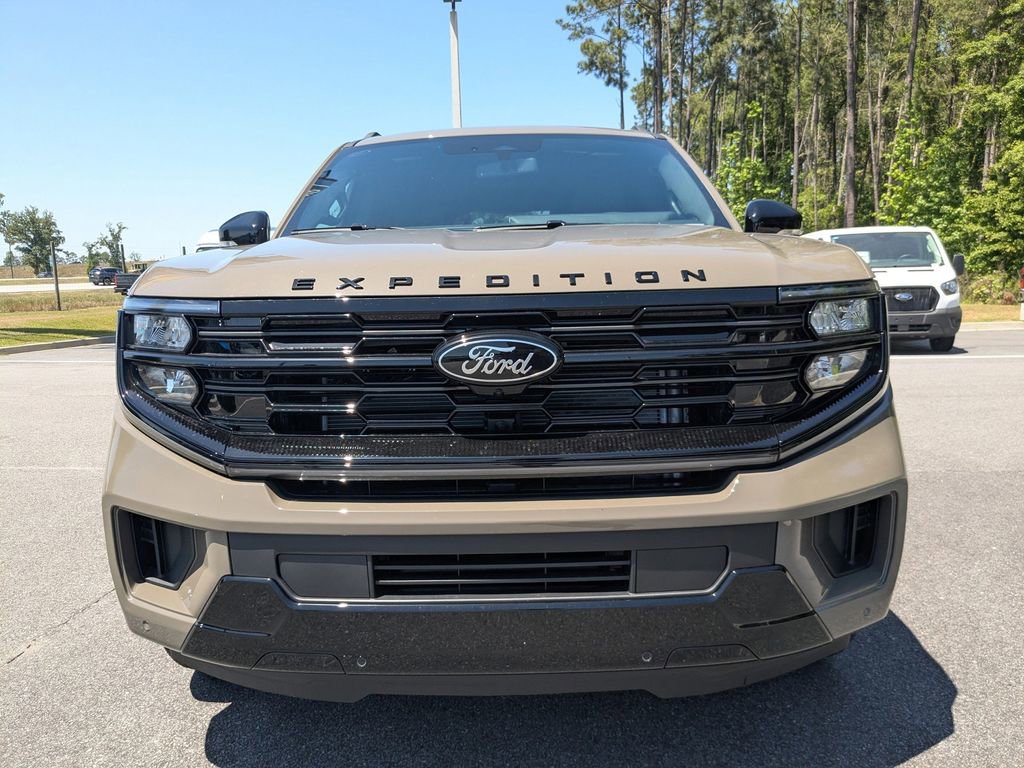 New 2026 Ford Expedition Platinum image 11