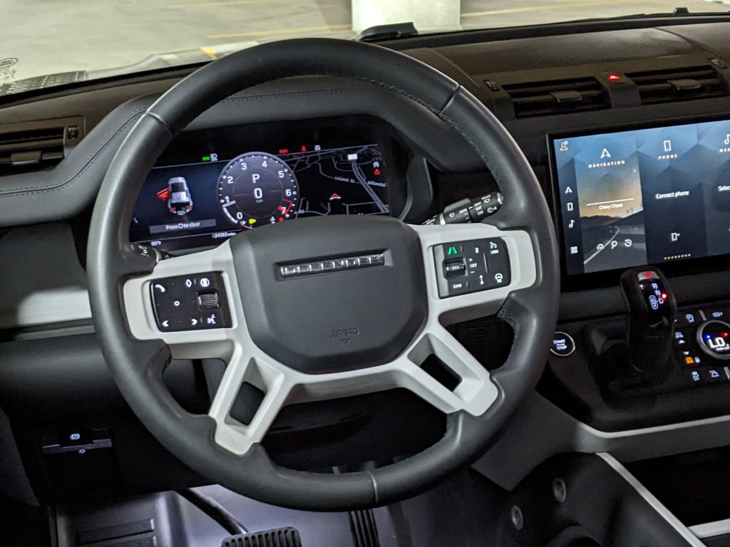 Used 2025 Land Rover Defender 110 S AWD/4WD image 15