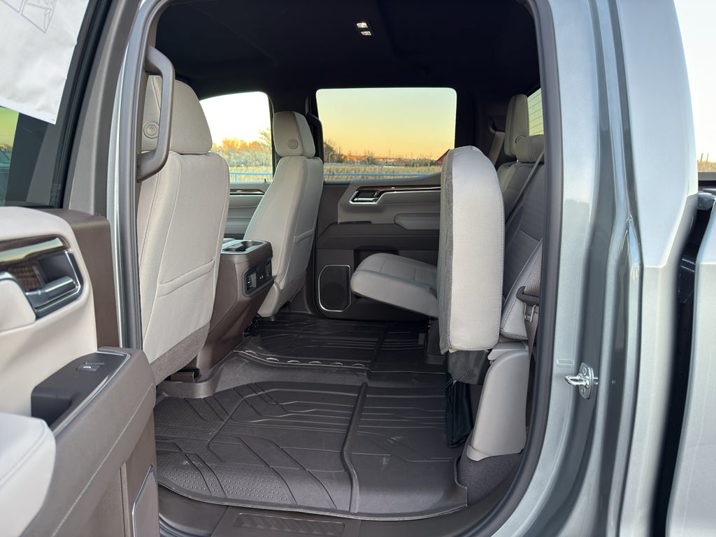 New 2026 Chevrolet Silverado 1500 RST w/ Redline Edition AWD/4WD image 16