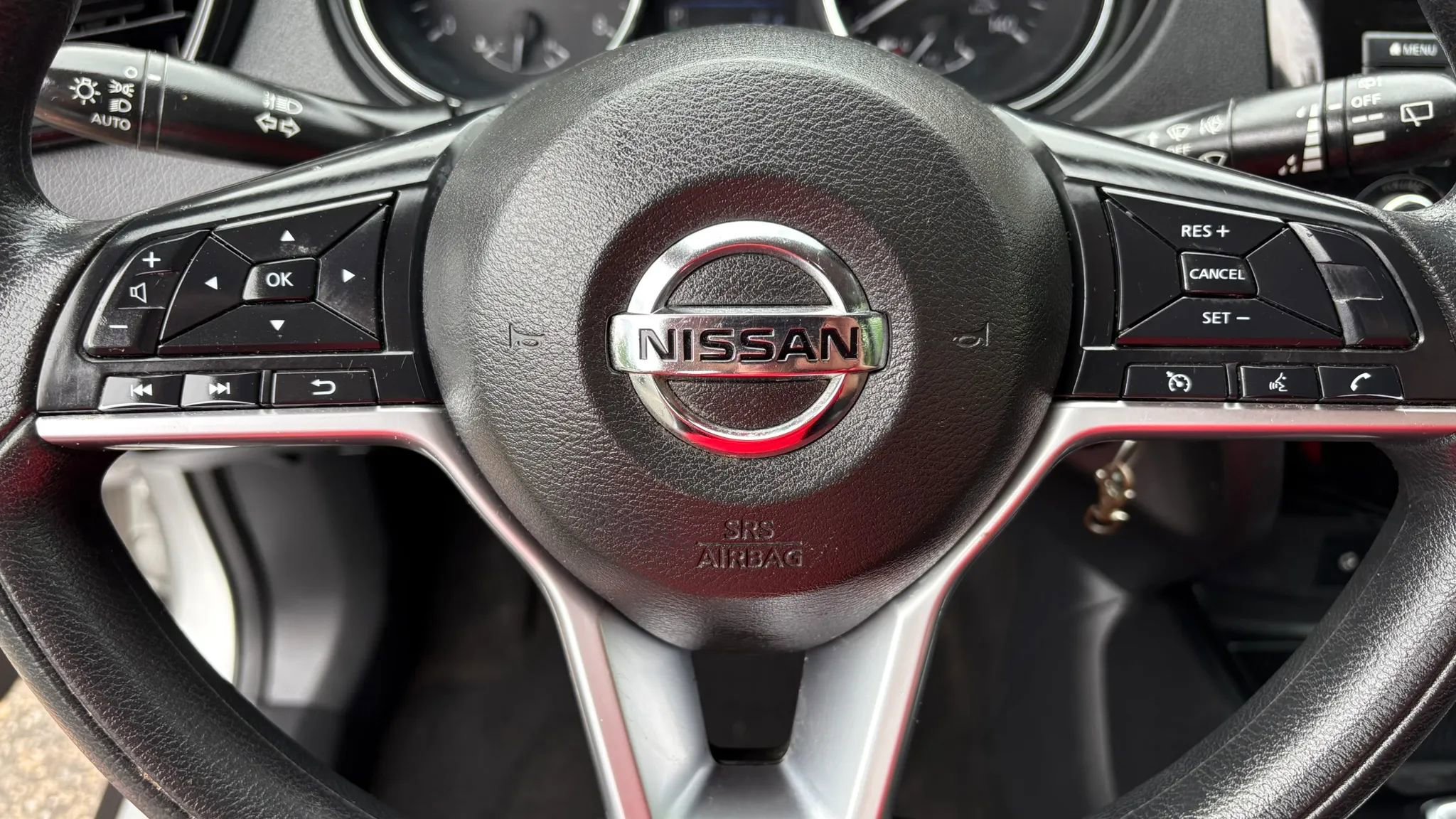 Used 2020 Nissan Rogue S AWD/4WD image 17