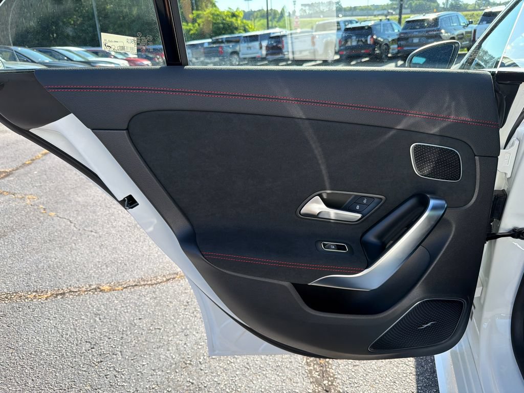 Used 2025 Mercedes-Benz CLA 35 AMG 4MATIC image 21
