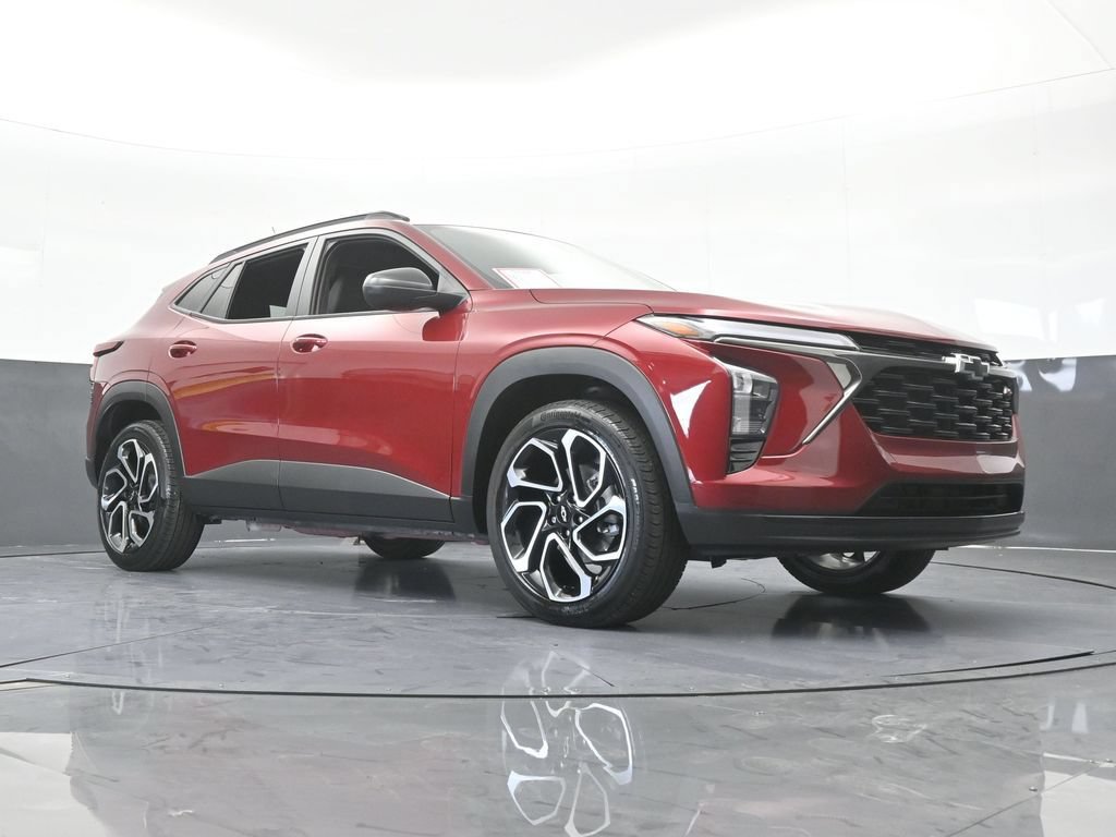 Used 2024 Chevrolet Trax RS w/ Sunroof Package FWD image 60