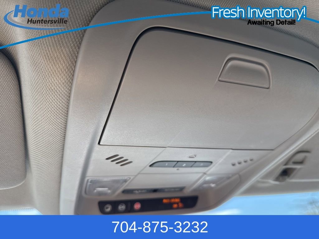 Used 2020 Chevrolet Equinox LT w/ Sport Edition AWD/4WD image 29