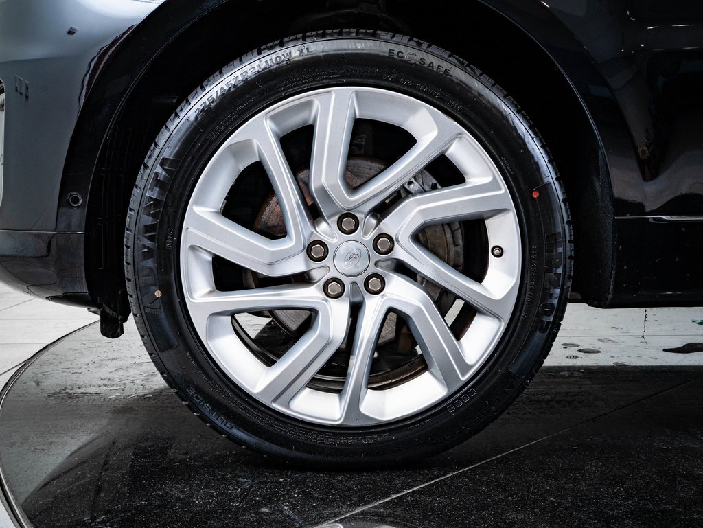Used 2020 Land Rover Range Rover Sport HSE image 13