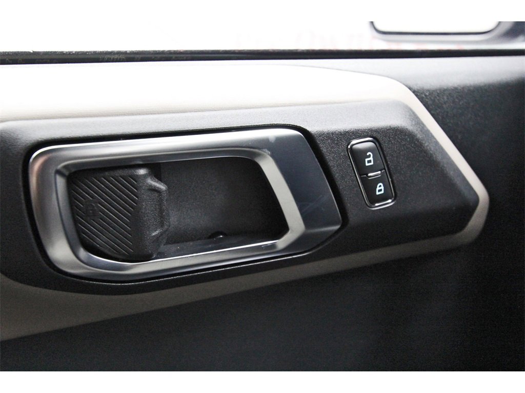 Used 2024 Ford Bronco Wildtrak image 17