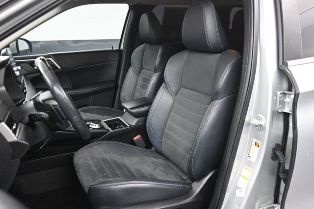 Used 2022 Mitsubishi Outlander SE AWD/4WD image 9