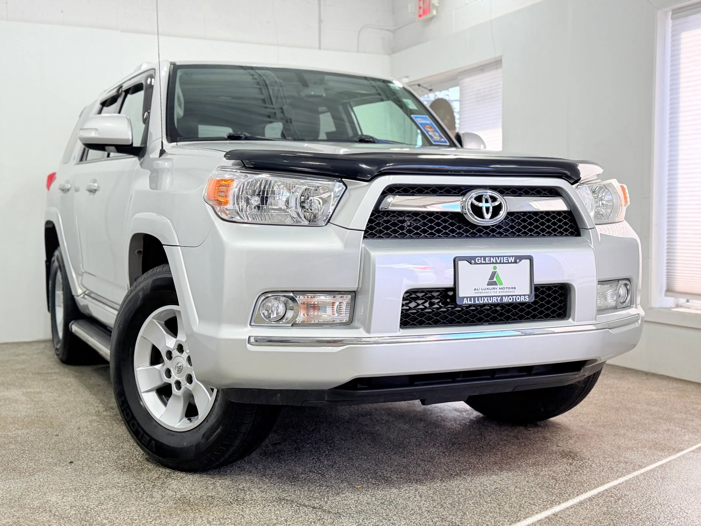 Used 2010 Toyota 4Runner SR5 image 3