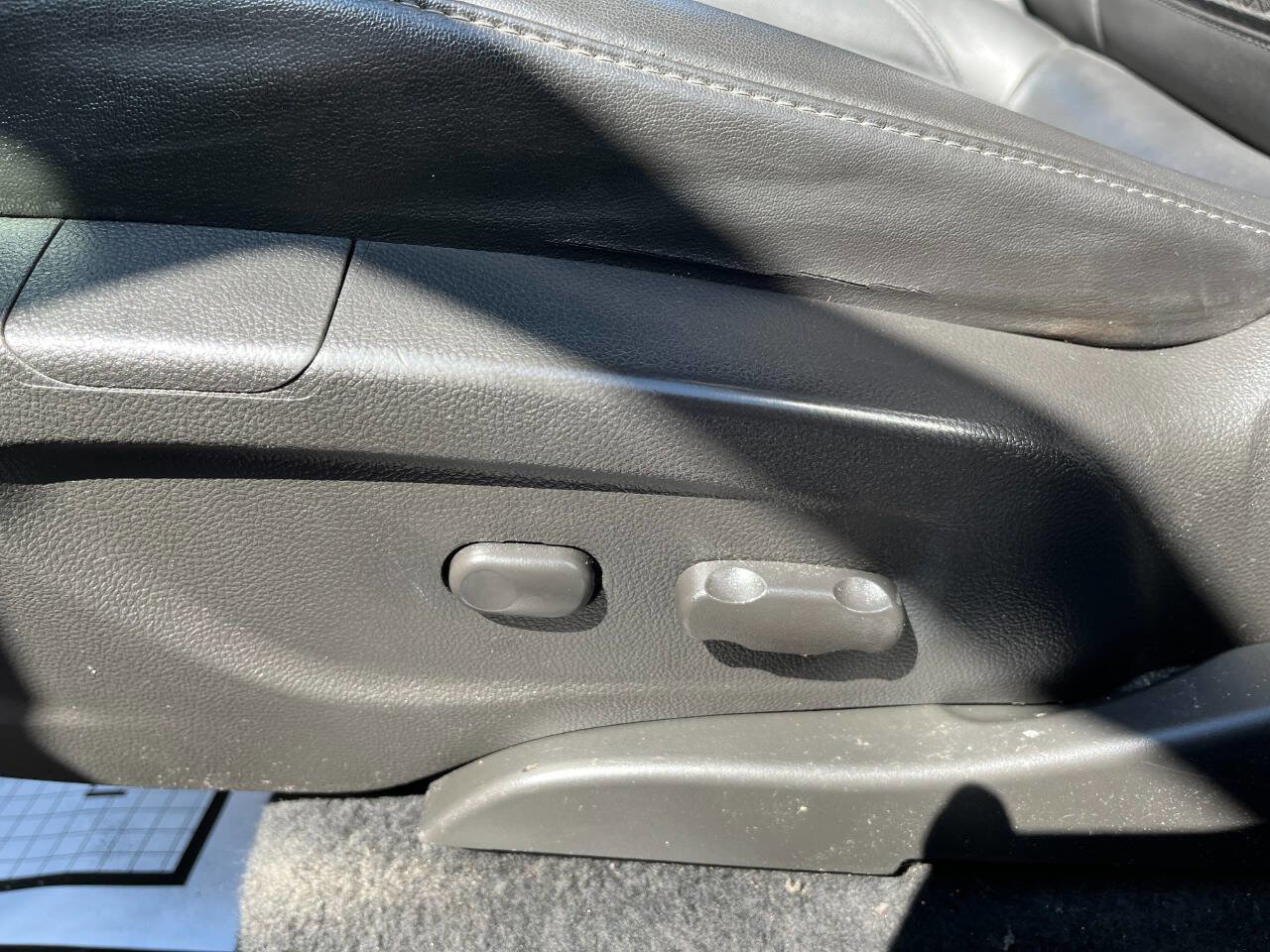 Used 2018 Buick Encore Preferred image 24