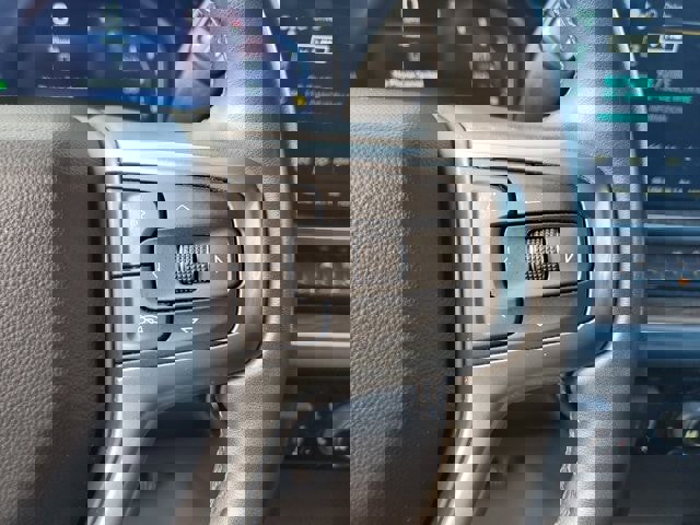 Used 2025 Chevrolet Silverado 1500 LT image 30