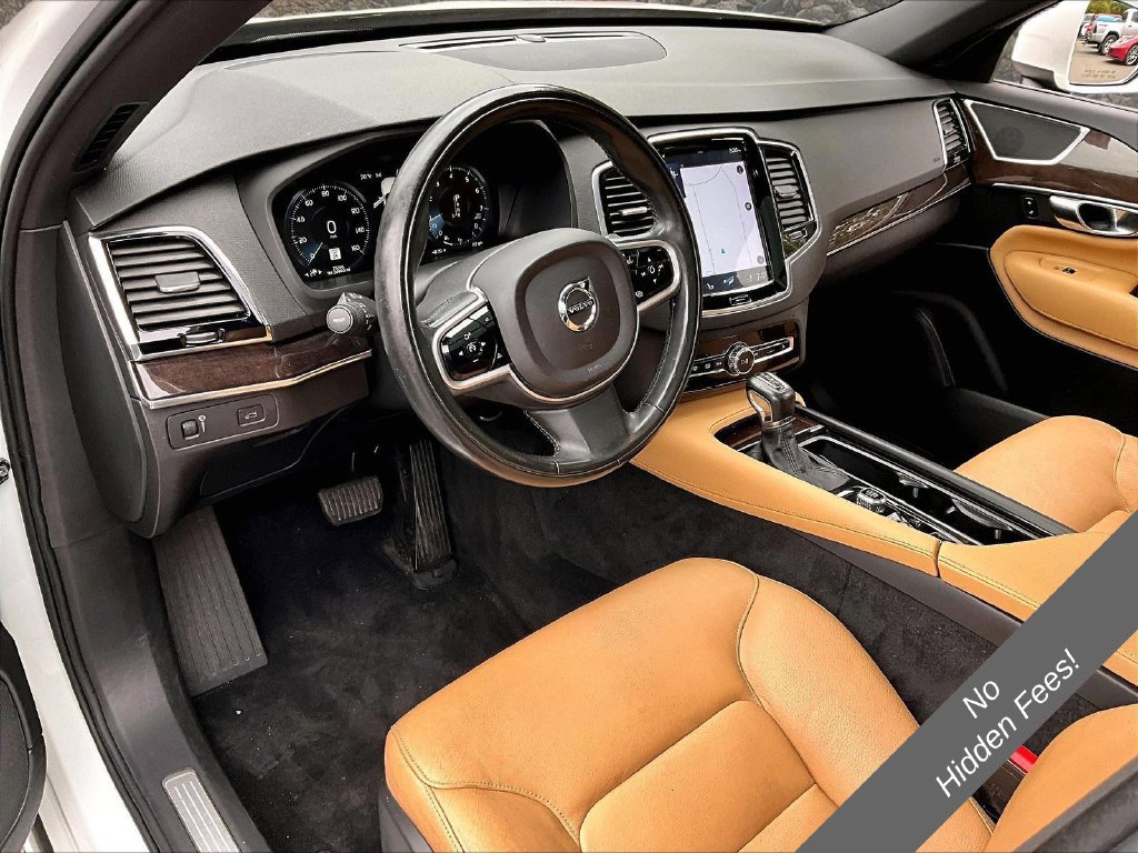 Used 2018 Volvo XC90 T6 Momentum w/ Convenience Package AWD/4WD image 12