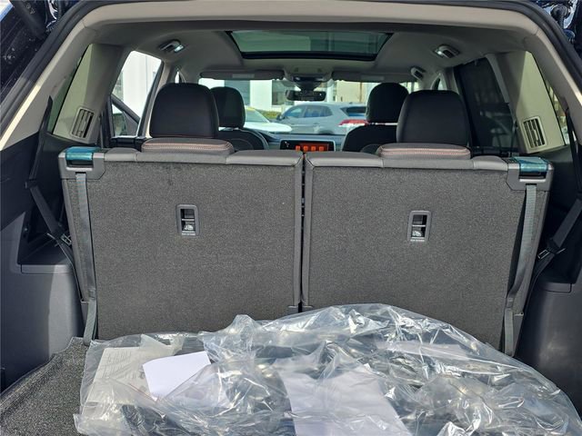 New 2026 Volkswagen Atlas Peak Edition AWD/4WD image 28