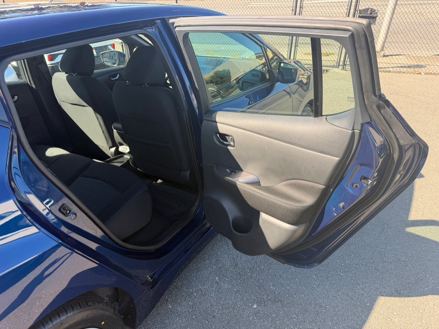 Used 2025 Nissan Leaf S FWD image 35