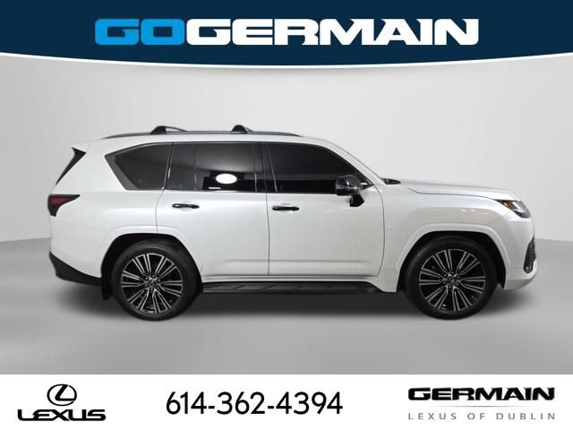Used 2025 Lexus LX 600 4WD w/ Appearance Package image 5