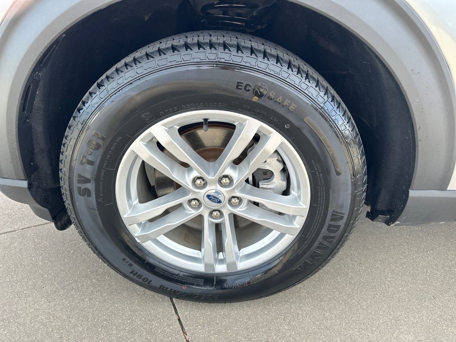 Used 2023 Ford Explorer XLT w/ Equipment Group 202A image 13