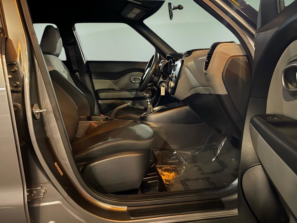 Used 2014 Kia Soul image 19