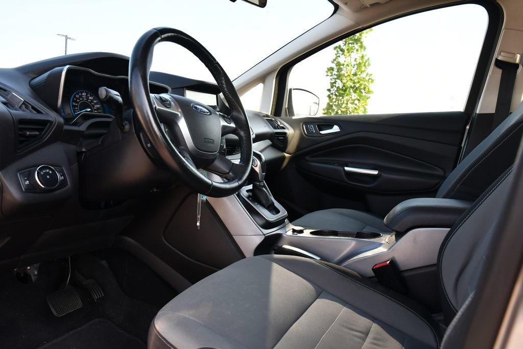 Used 2015 Ford C-MAX SE w/ Equipment Group 202A FWD image 14