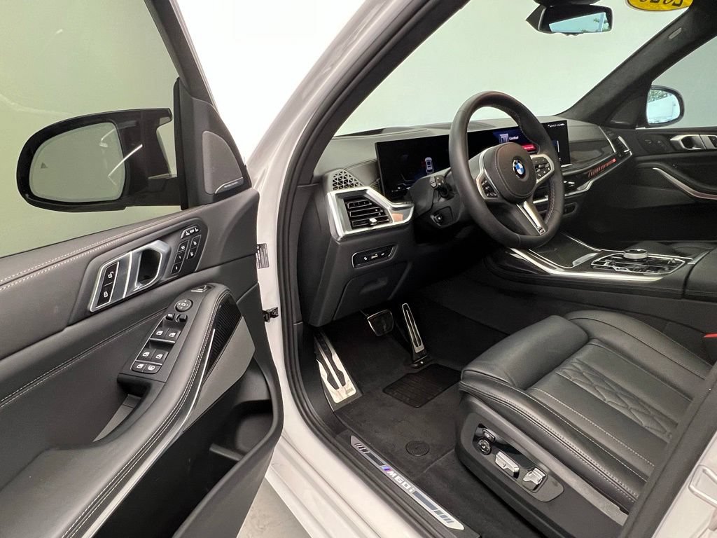 Certified 2026 BMW X7 M60i AWD/4WD image 22