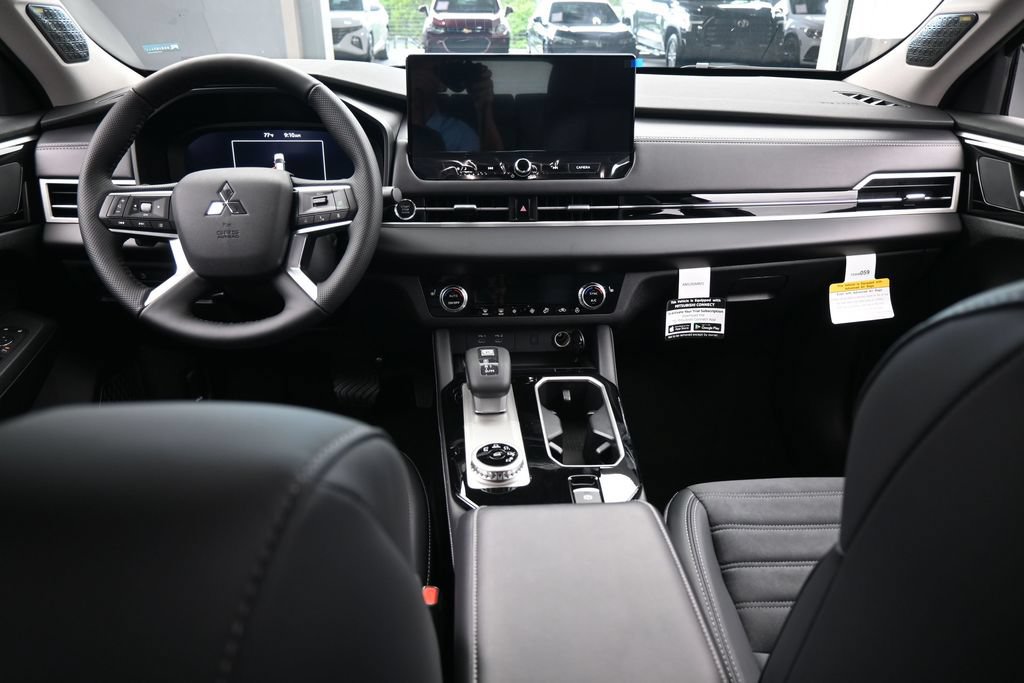New 2026 Mitsubishi Outlander SE FWD image 43