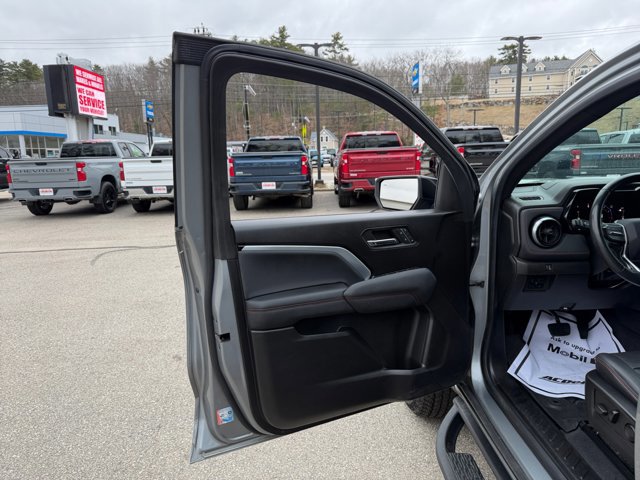 Used 2023 Chevrolet Colorado Z71 w/ Z71 Convenience Package 2 image 22
