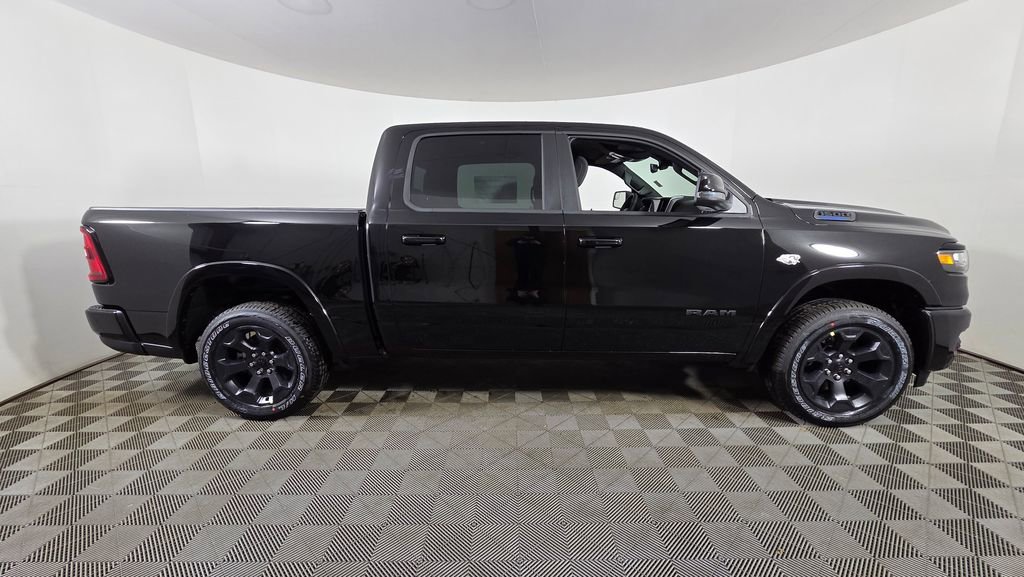 New 2026 RAM 1500 4x4 Crew Cab image 8