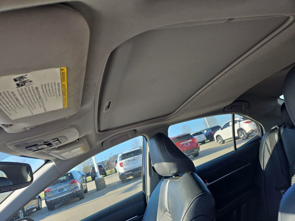 Used 2019 Toyota Camry SE w/ Audio Package image 16