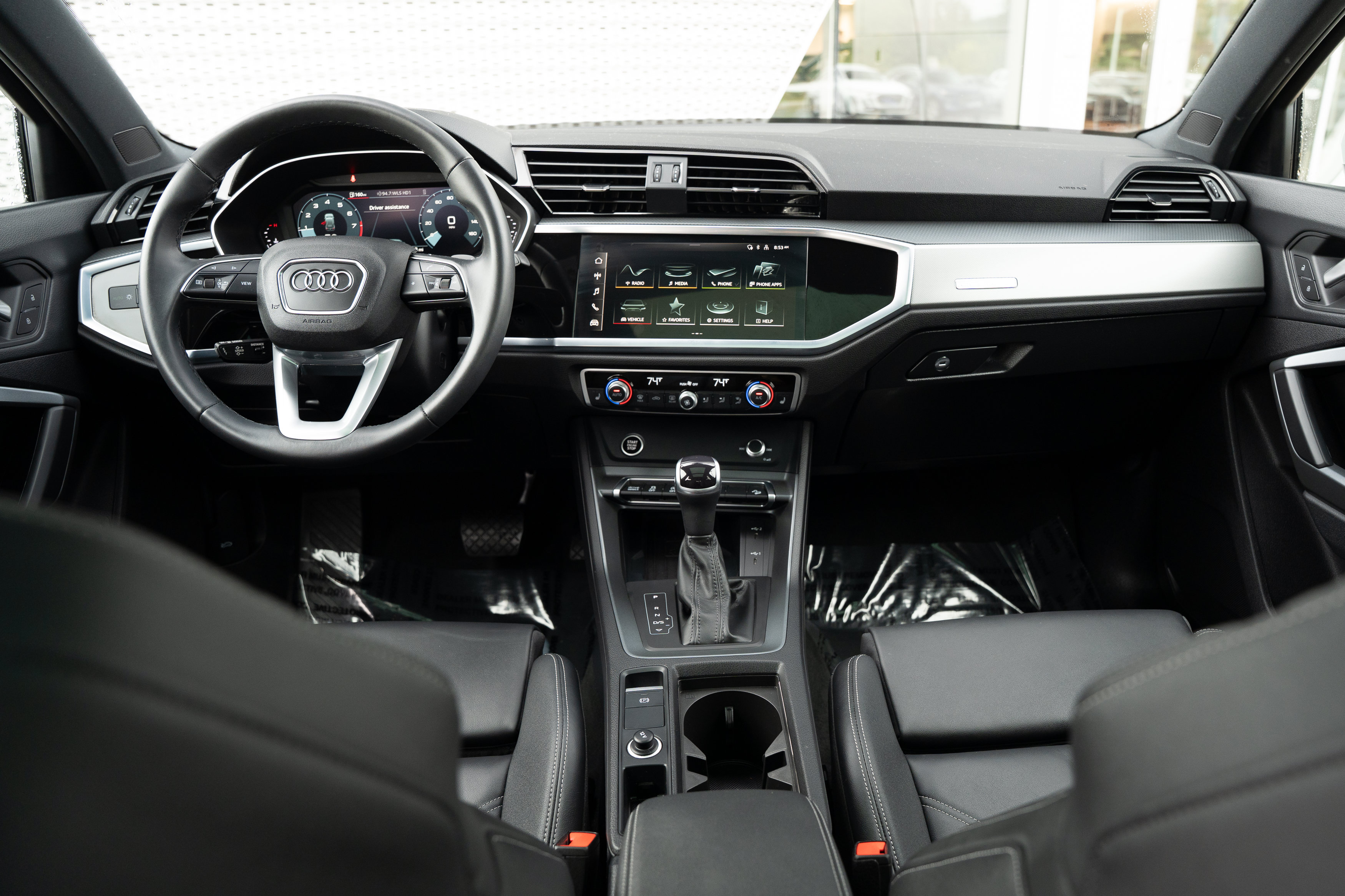 Certified 2025 Audi Q3 2.0T Premium w/ Convenience Package AWD/4WD image 8