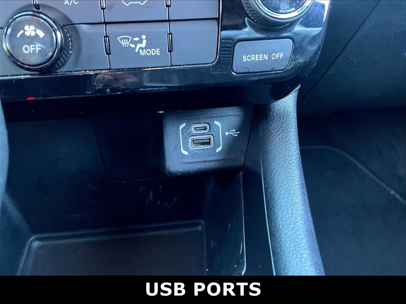 Used 2024 Jeep Compass Latitude AWD/4WD image 9