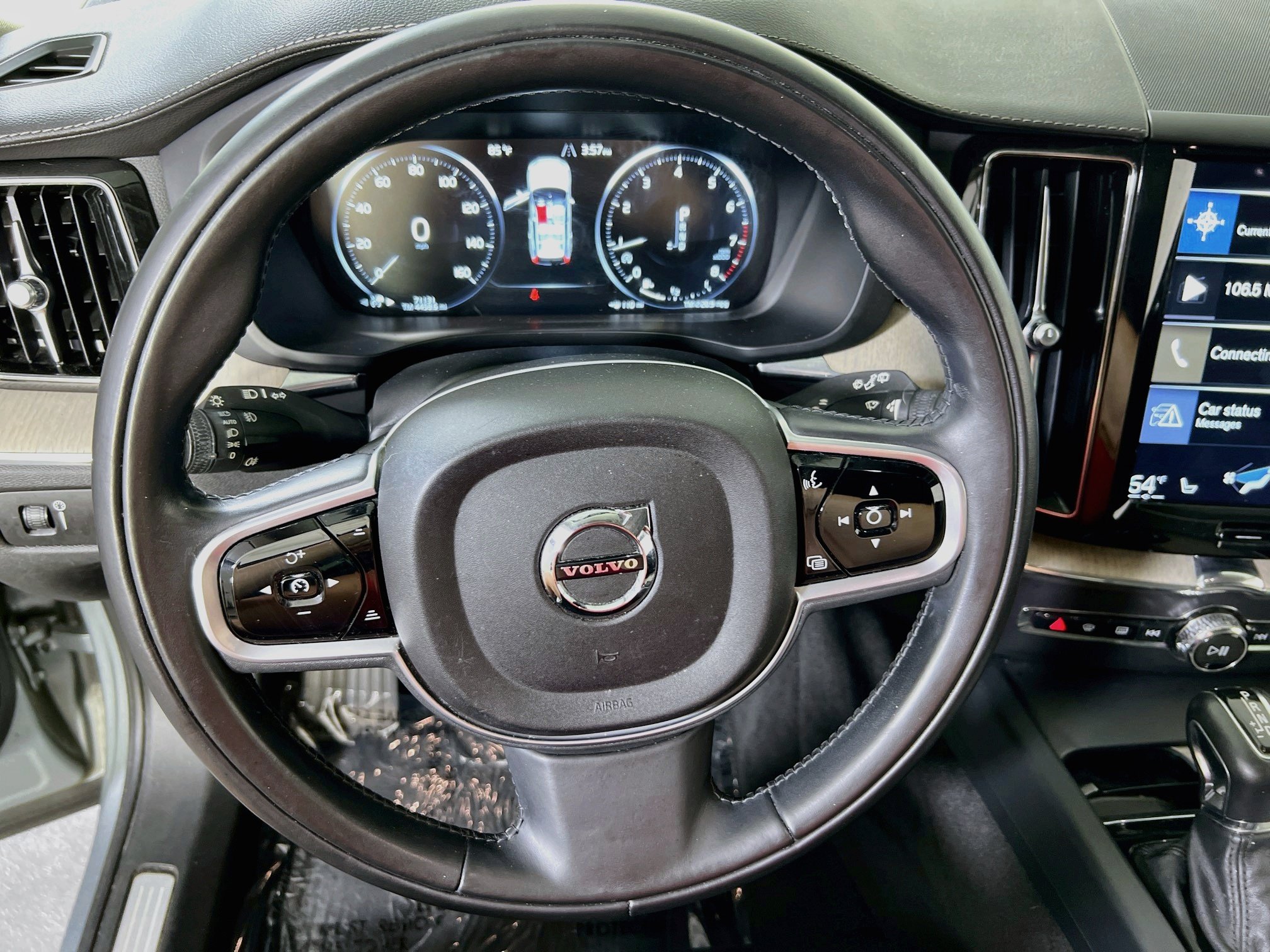 Used 2018 Volvo XC60 T5 Inscription w/ Convenience Package AWD/4WD image 11