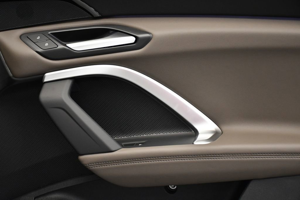 Used 2025 Audi Q5 Premium w/ Convenience Package image 48