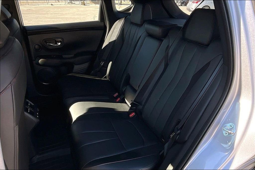 Used 2025 Acura ADX A-Spec image 36