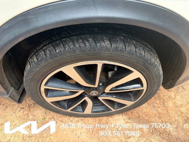Used 2018 Nissan Rogue Sport SL w/ SL Premium Package FWD image 14