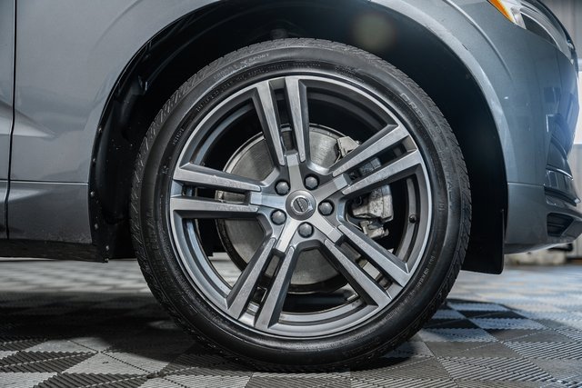 Used 2020 Volvo XC60 T6 Momentum image 15