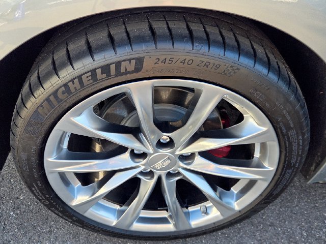 Used 2023 Cadillac CT5 V w/ Premium Package RWD image 11