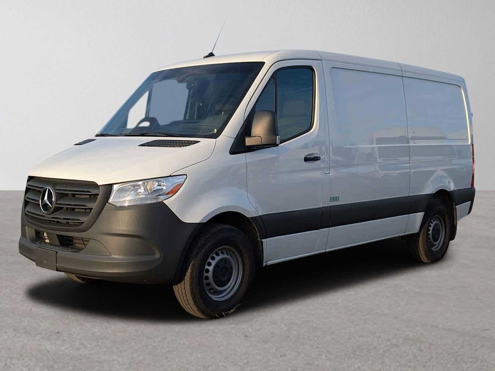 Used 2025 Mercedes-Benz Sprinter 2500 image 8
